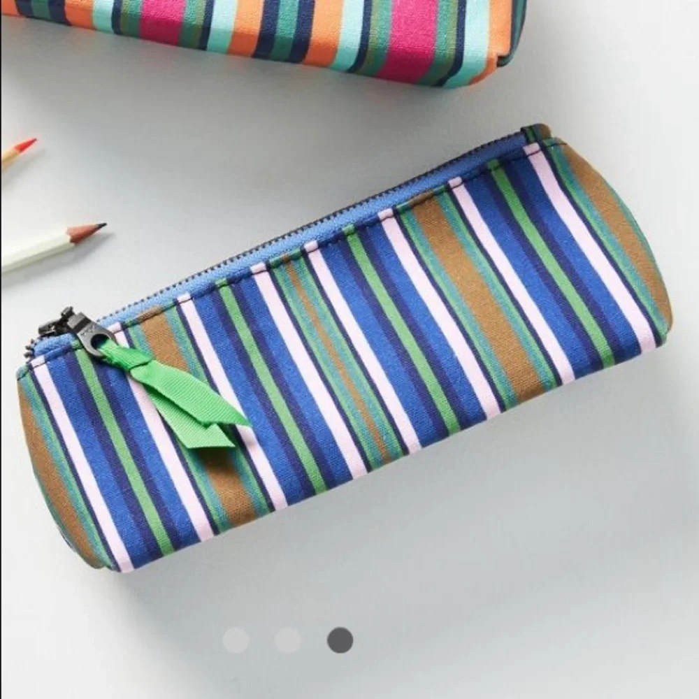 SOLD NWT ANTHROPOLOGIE Makeup 💄 or Pencil ✏️ Bag Pouch - Picture 5 of 5